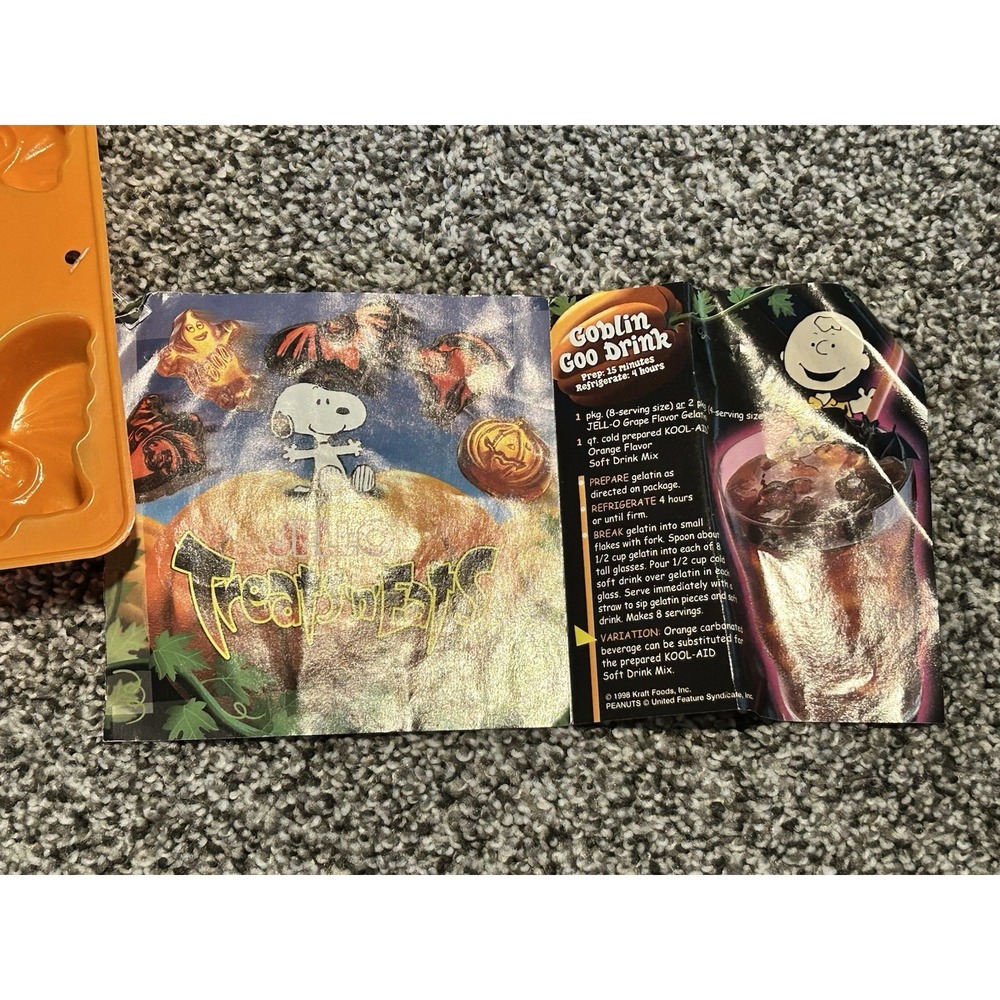 New Vintage Halloween Jell-O Jigglers Gelatin Molds Boo Cat Ghost W Recipe Book - Picture 3 of 3
